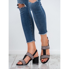 Goodin Hochhackige Sandalen schwarz 2