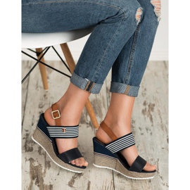 Goodin Matrosensandalen auf einem Keil weiß braun blau mehrfarbig 1