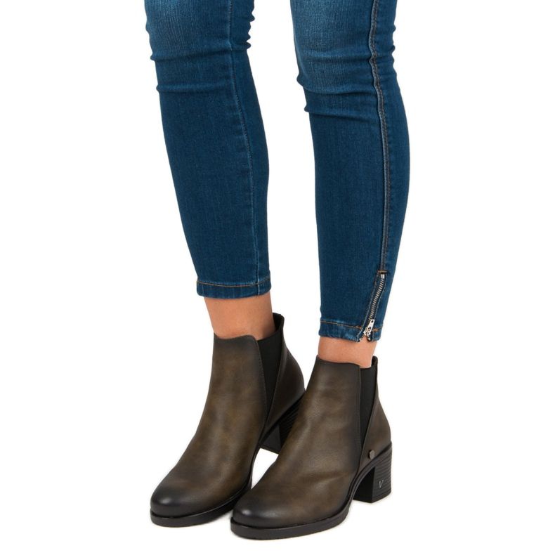 Stiefel Chelsea Boots mit Absatz VINCEZA grün 1