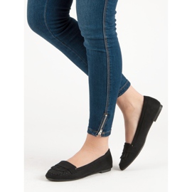 Small Swan Klassische schwarze Loafer 1