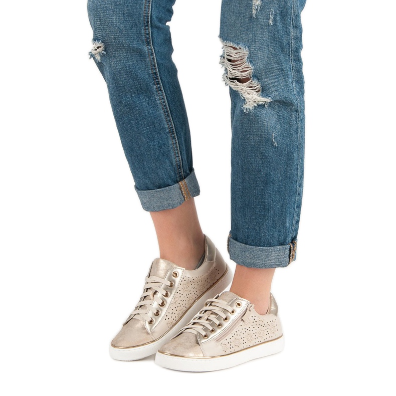 Kylie Lässige goldene Turnschuhe 1