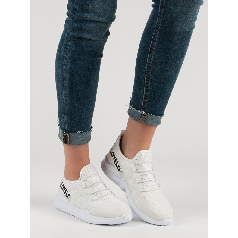 Weiße Textil-Sportschuhe 1