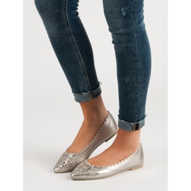 Ballerina in Spitz VICES grau 2