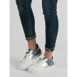 Bequeme Sportschuhe weiß blau 1