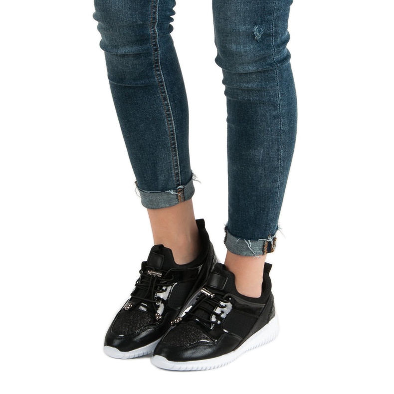 Sportschuhe mit Kordelzug schwarz 2