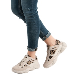 Beige Sneakers mit Animal-Print 2