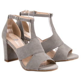 Vinceza Graue Sandalen 2