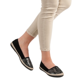 Lucky Shoes Schwarze Slip-On Schuhe 2