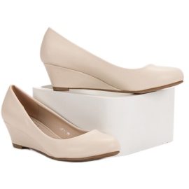 Small Swan Keilpumpen braun 1