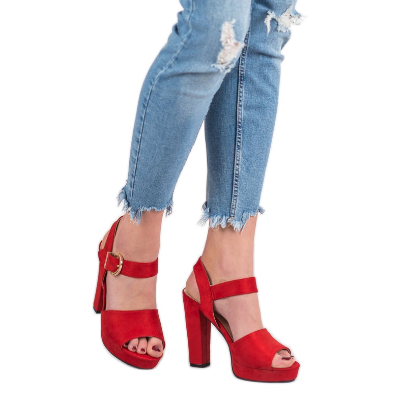 SHELOVET Rote Sandalen auf der Plattform 2
