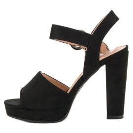 SHELOVET Schwarze Sandalen auf der Plattform 1