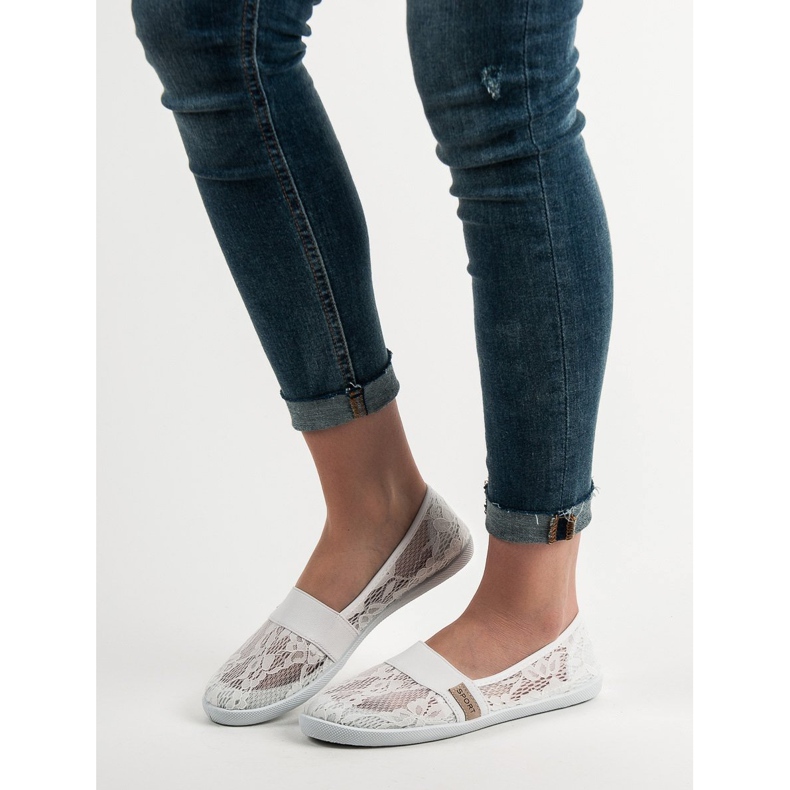 SHELOVET Ballerinas aus Spitze weiß 1