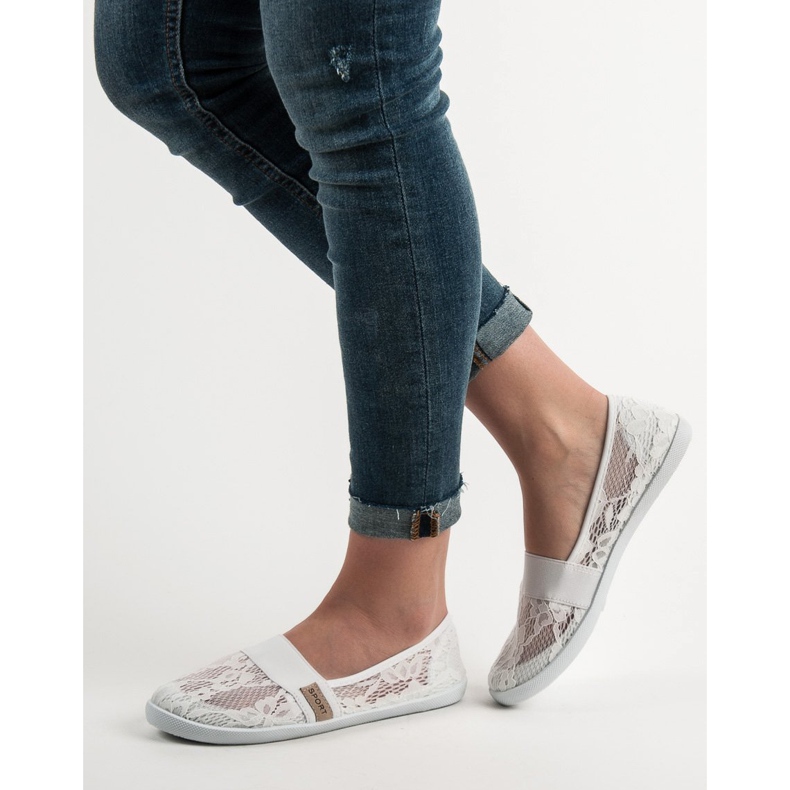 SHELOVET Ballerinas aus Spitze weiß 2