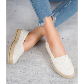VICES weiße Espadrilles 1
