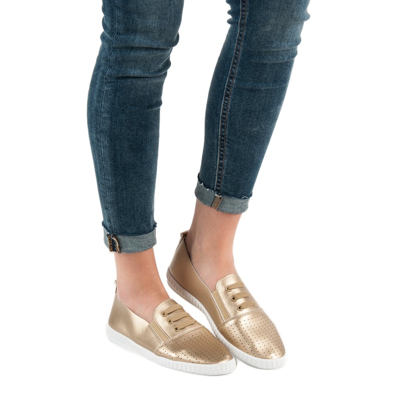 Super Mode Goldene Turnschuhe 2