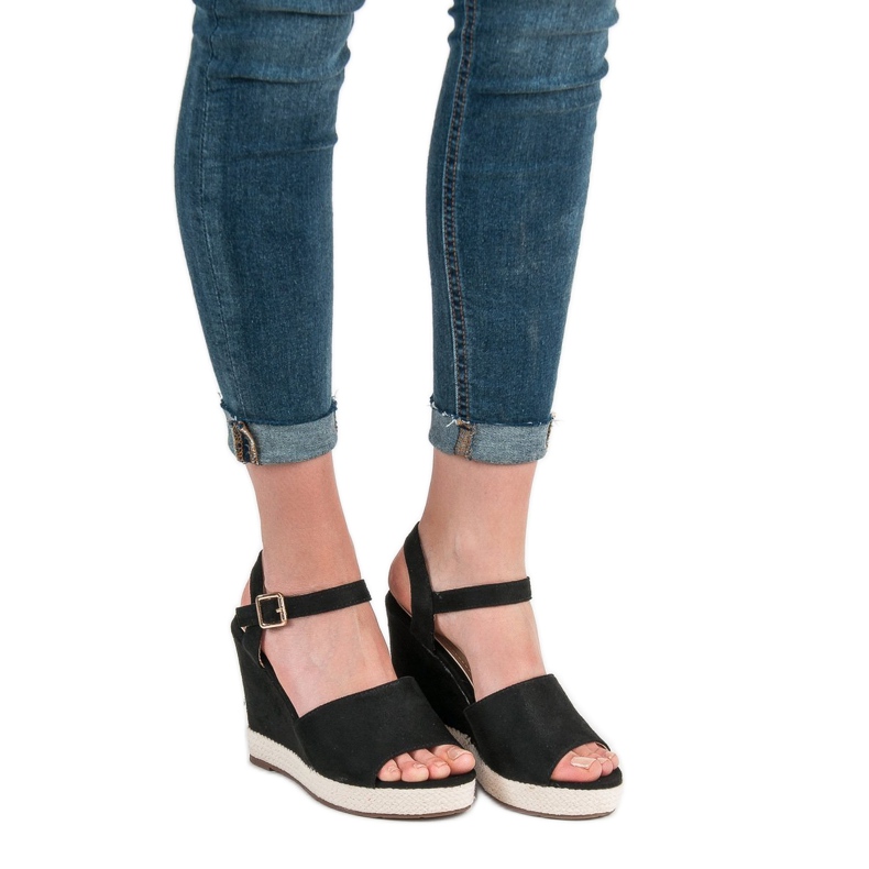 Best Shoes Schwarze Sandalen 2