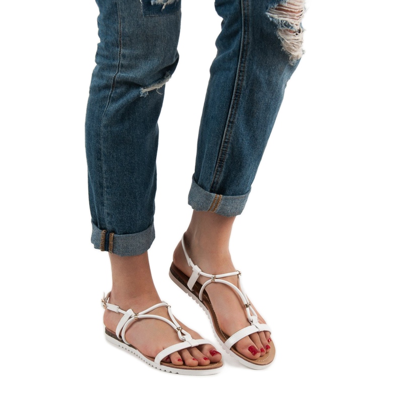 SHELOVET Weiße Sandalen 1