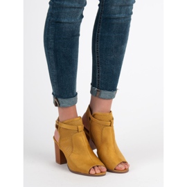 Evento Stilvolle geschlossene Sandalen gelb 1