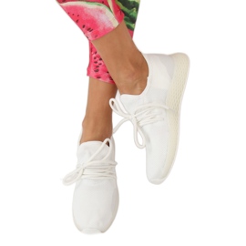 Weiße Sportschuhe B-6851 Weiß 2