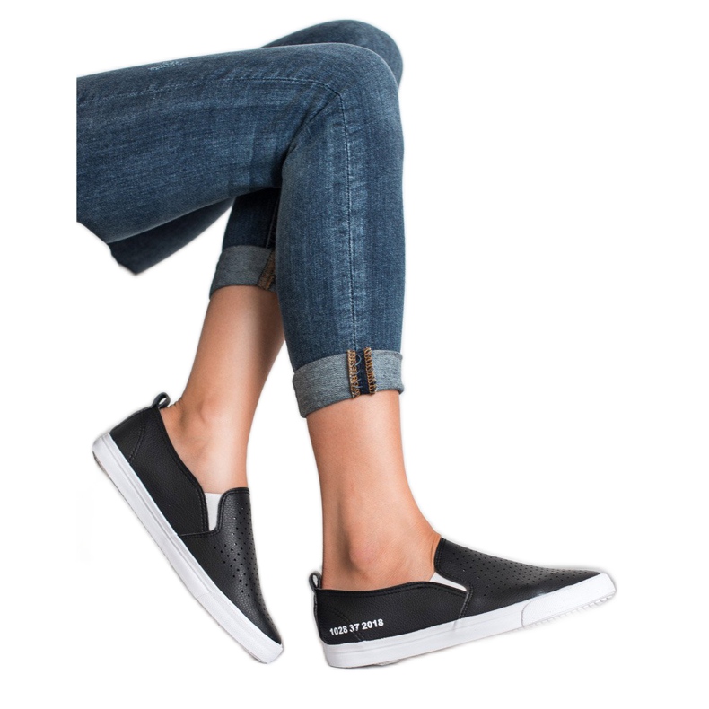 Mckeylor Durchbrochene Slipons schwarz 2