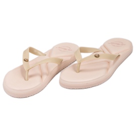 Ax Boxing Flip-Flops am Strand beige 2