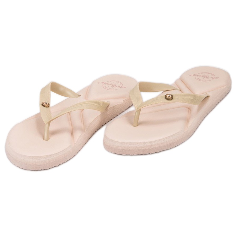 Ax Boxing Flip-Flops am Strand beige 2