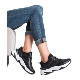 SHELOVET Schwarze Turnschuhe 1