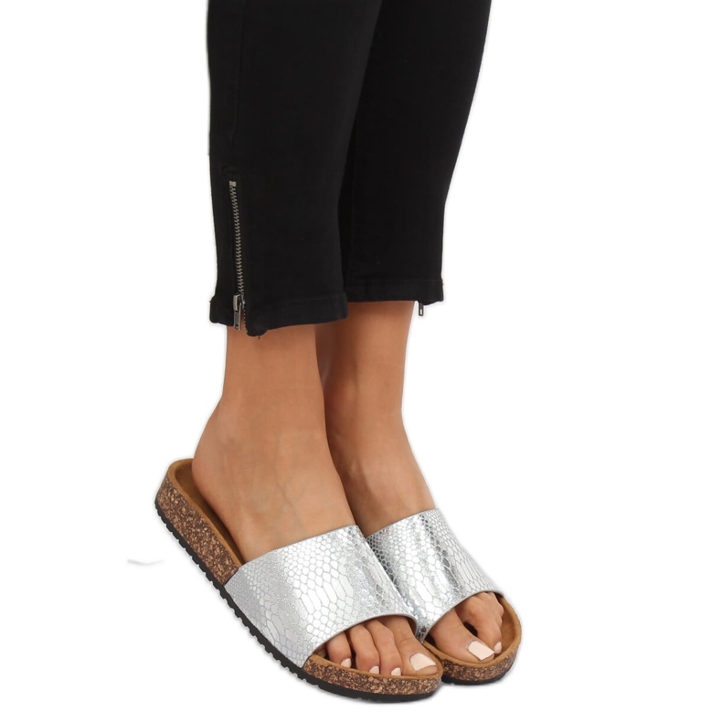 Silberne silberne Damenpantoffeln PK44491 Silber grau 1