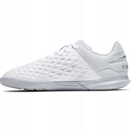 Hallenschuhe Nike Tiempo Legend 8 Club Ic Jr AT5882-100 weiß weiß 2