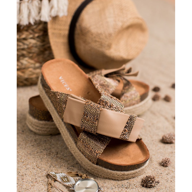 Vices Textilhausschuhe auf der Plattform braun 2