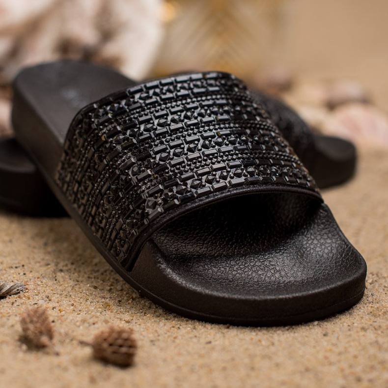 Queen Vivi Hausschuhe mit Kristallen schwarz 1