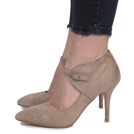 Khaki-Stiefel auf einem Thérèse-Absatz beige 1