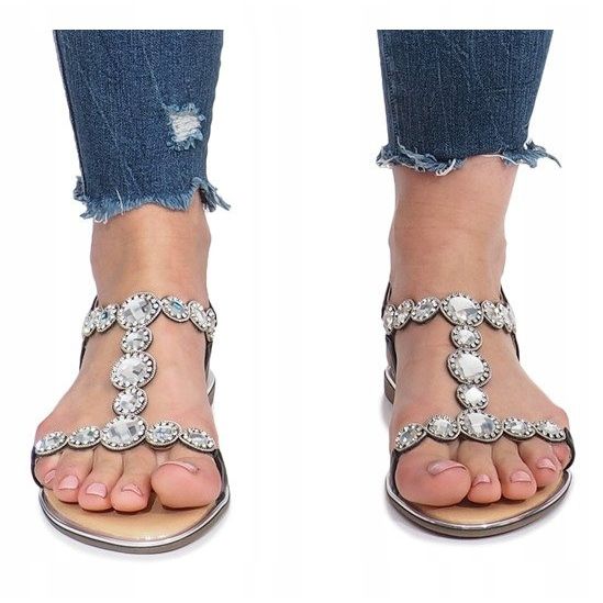 Schwarze flache Sandalen mit Indulge-Diamanten 1