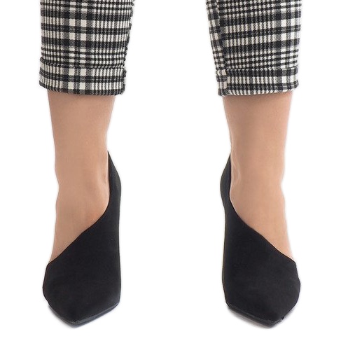 Schwarze asymmetrische C82A Absätze 1