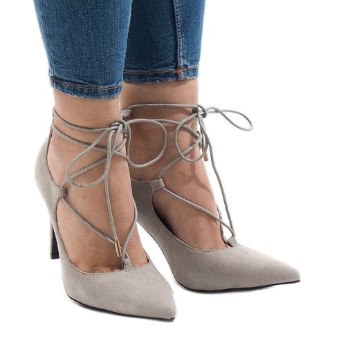 Graue Pumpen auf einem Stift 4524-5 1