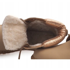 Warme Holzfalle 8589 Beige 2