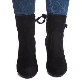 Wildlederstiefel mit Absatz 16091-11 Schwarz 1