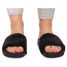 Love HN02-4 Schwarze Pelzpantoffeln 1