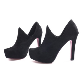 Schwarze Stiefeletten von Gisèle 2