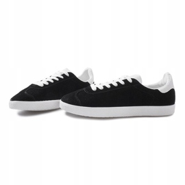 Schwarze Sport-Sneaker von Margot 1