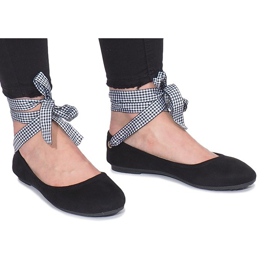 Schwarze Ballerinas mit Schleife von Acro 2