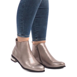 LEI-189 silberne Stiefel mit Perlen grau 2