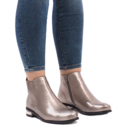 LEI-189 silberne Stiefel mit Perlen grau 1