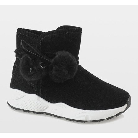 Schwarze Stiefel auf der GF-ZM93 Sportsohle 1