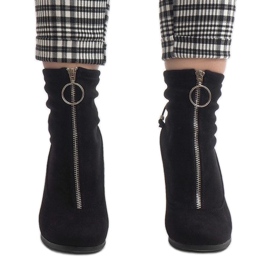 Schwarze Wildleder Stiefeletten am C-7179 Post 2