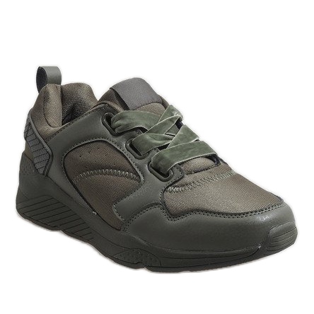 520-7 grüne Sportschuhe 1