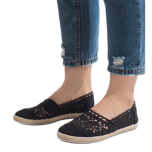 JX57P schwarze Spitzenturnschuhe 1