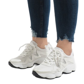 Weiße modische Sportschuhe KB-153 1