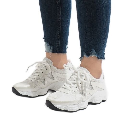 Weiße modische Sportschuhe KB-153 1