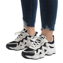 Schwarze modische Sportschuhe KB-153 1